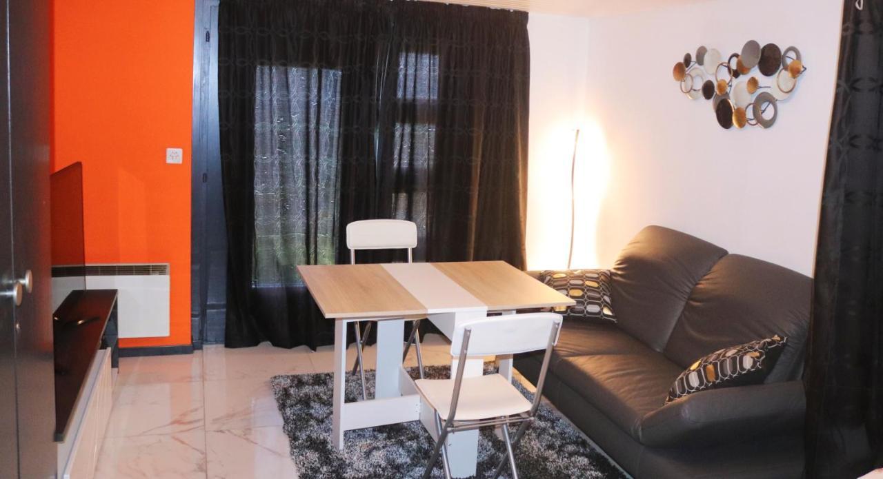 La Lapia Apartment Monthey Bagian luar foto